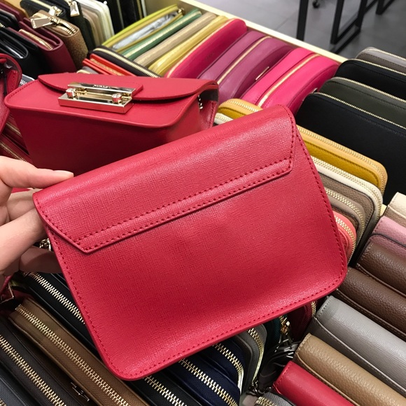 New Furla red mini Julia bag - Picture 2 of 3